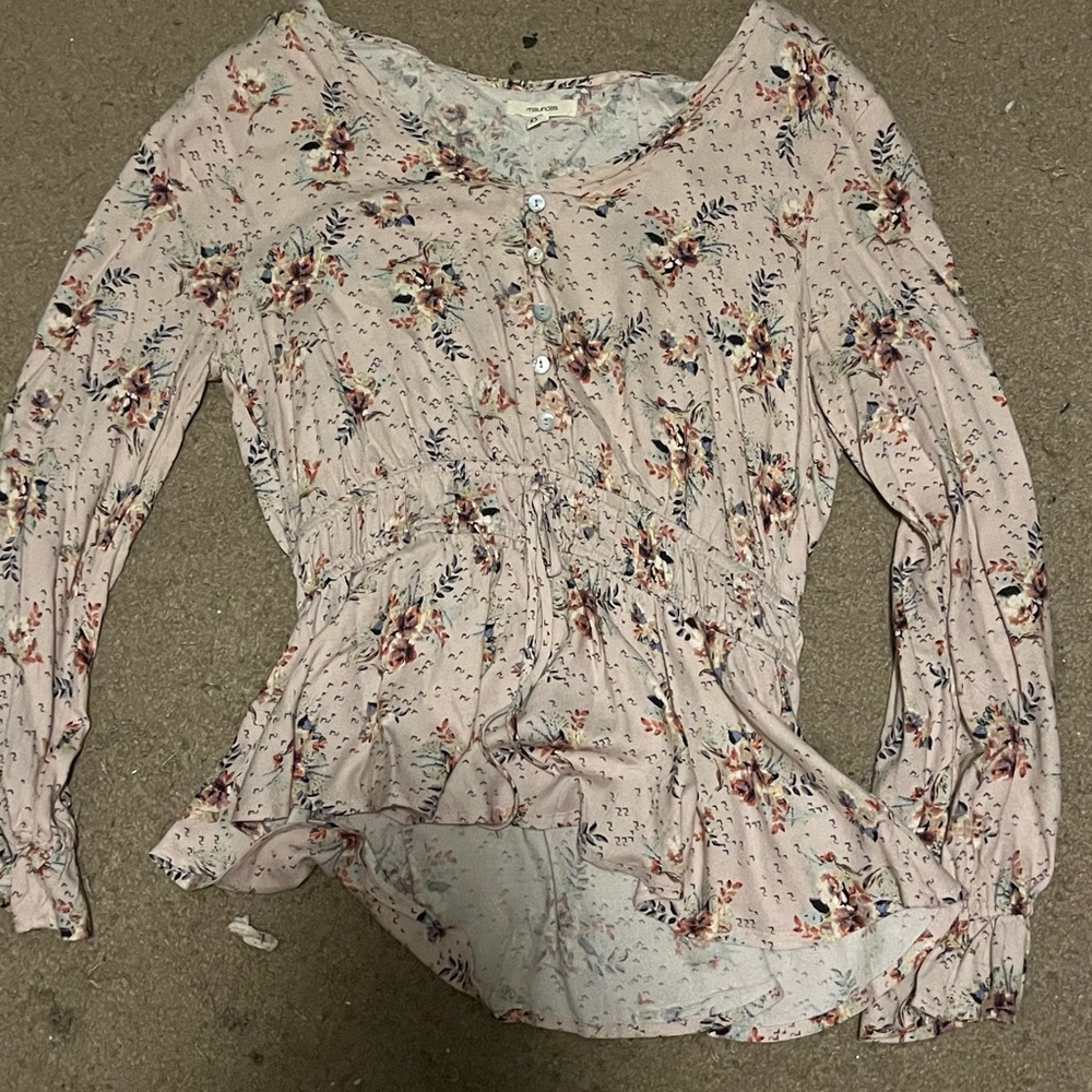 Maurices Cream Ruched Long Sleeve Blouse